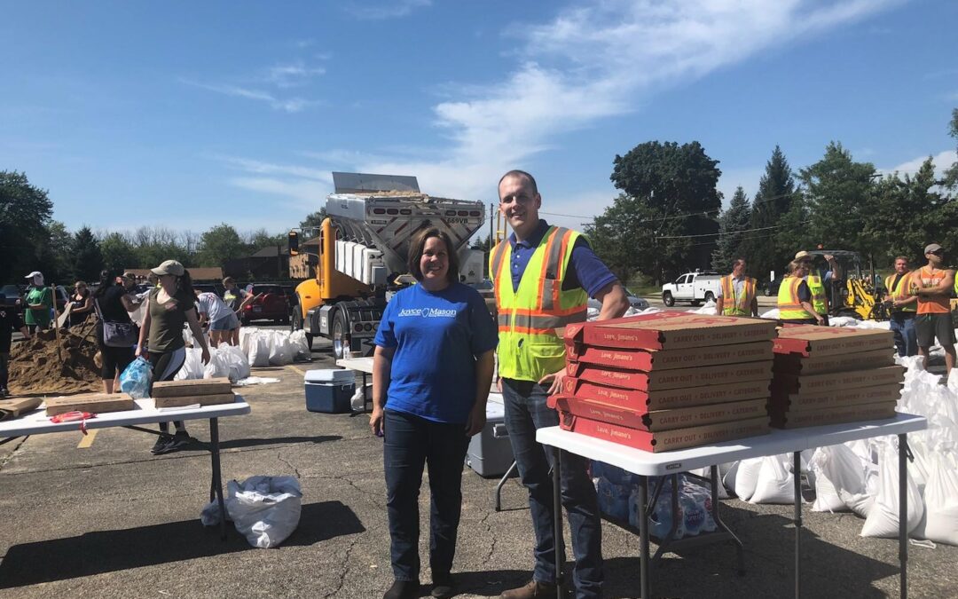 Mason Delivers Food to Volunteers Working to Prevent Additional Flood Damage