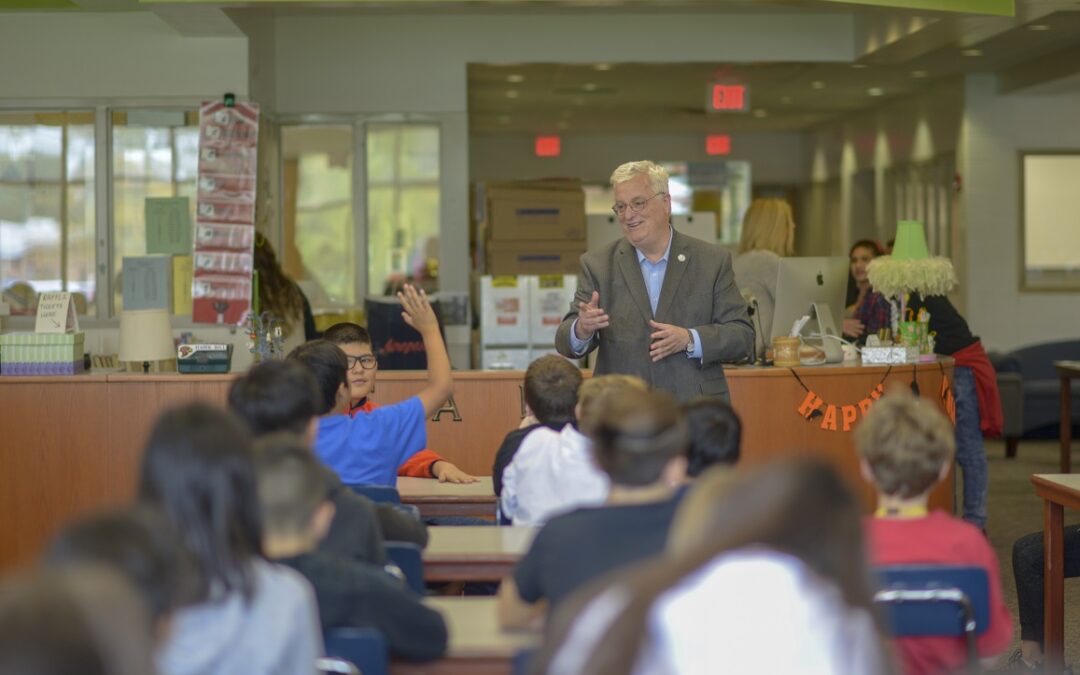 Rep. Walker Visits Local School, Teaches Students about State Government